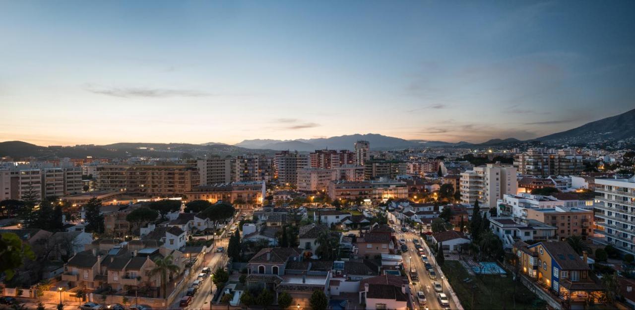 Las Piramides Fuengirola Exteriör bild